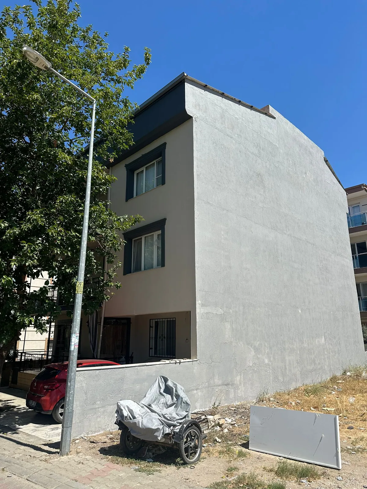 Armutlu 3 Daireli Konut