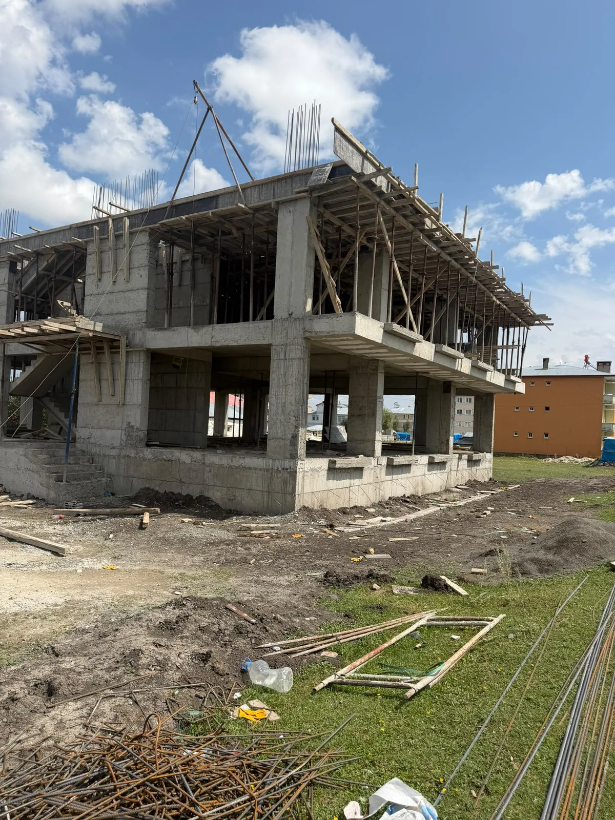 Kars şantiyesi kolon ve kiriş imalatı